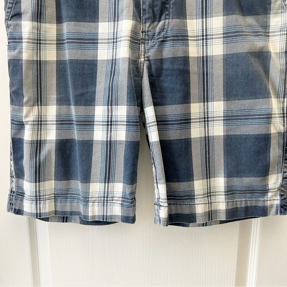 Cherokee Men's Flat Front Cotton Chino Shorts Blue Plaid Size 34 - Picture 5 of 13